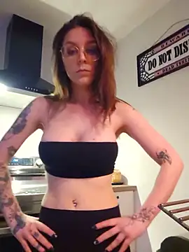 LilyOrion webcam show