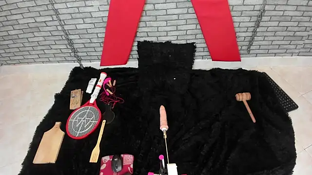 hillary_bigbutt Live XXX Chat