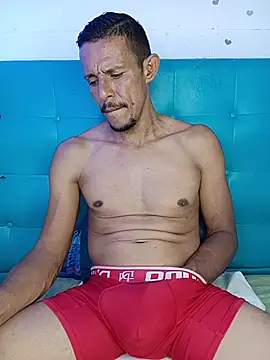 El_junior21 Adlı Modelin Canlı XXX Sohbeti