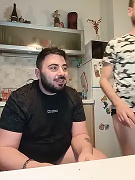 bear_skinny Adlı Modelin Canlı XXX Sohbeti