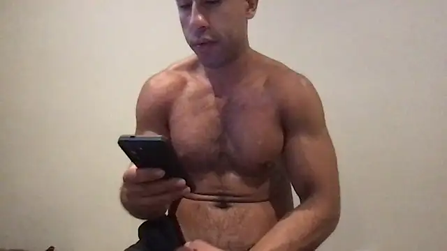 BigGuyMusclen Live XXX chat