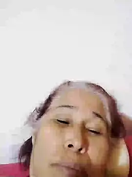 girl_amada: απευθείας συνομιλία ΧΧΧ