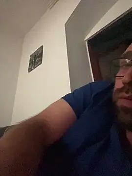 27SKLuder webcam show