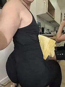 _KissMyAss_n Live XXX chat