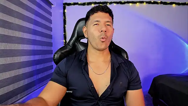 ransoj Live XXX-Chat
