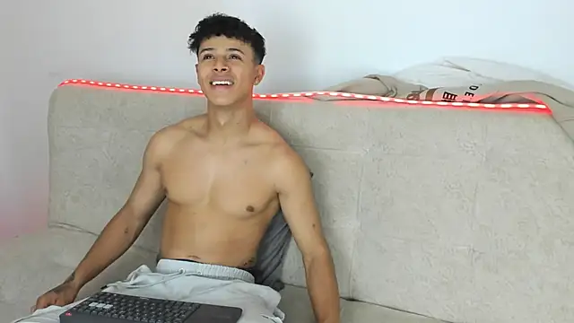 _Alex_ColtonのライブXXXチャット