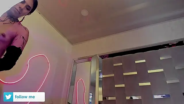 Chat +18 de Sara_Foxx1 ao vivo