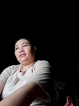 199lyina 网络视讯表演