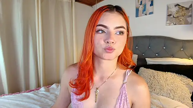 Miah_hilton2 Adlı Modelin Canlı XXX Sohbeti