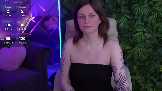 TinaMelt Chat XXX in diretta