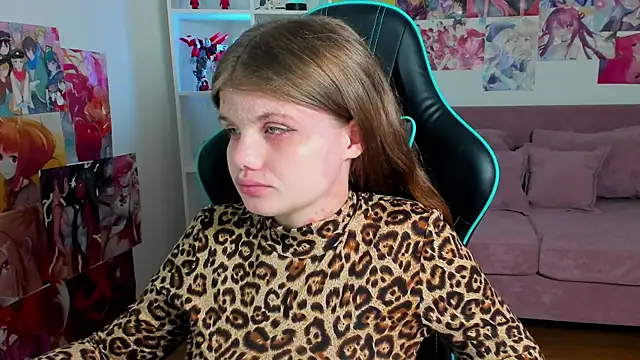 ChloeHalses Chat XXX in diretta