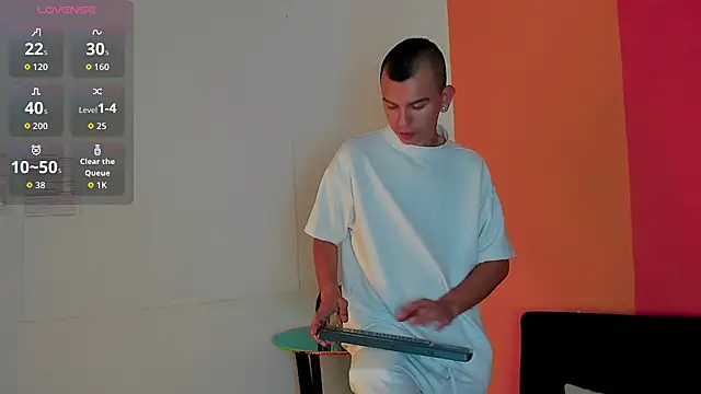 Czat XXX na żywo – Rowan_Cley