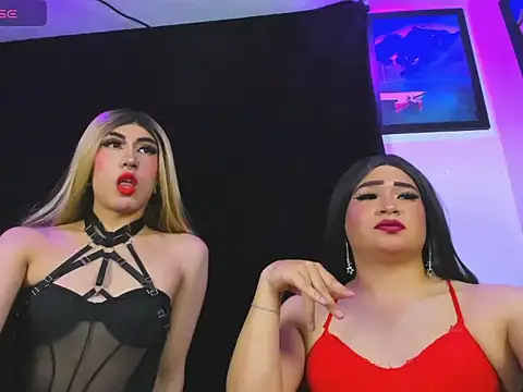Show de naughty_trans_dolls na webcam