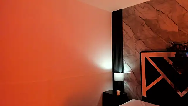 VioletRose_as élő XXX-chatje