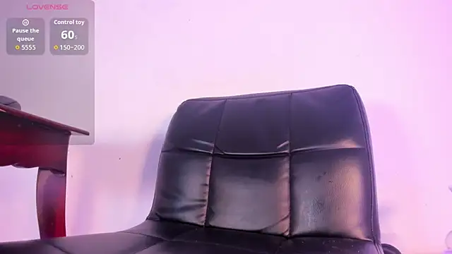 naughtylizeth_'s Live XXX Chat