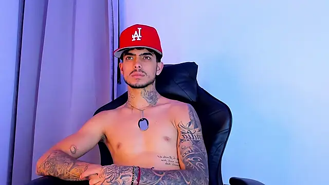 MIGUEL_AGUIRRECA Webcam Show