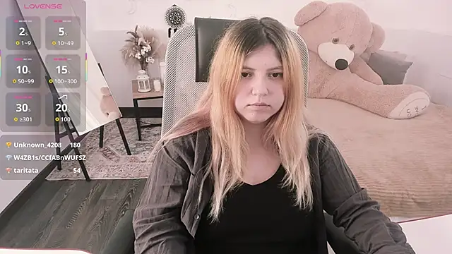 DiaAngell's Live XXX Chat