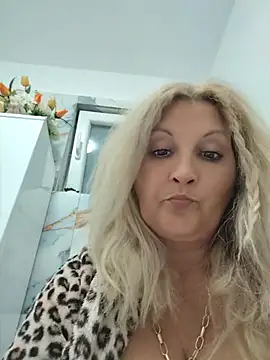 Divineblond Live XXX-Chat