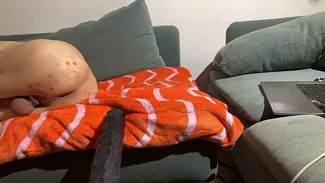 devote_schlampe00 live XXX chat