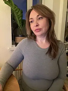 Syverelle Live XXX Chat