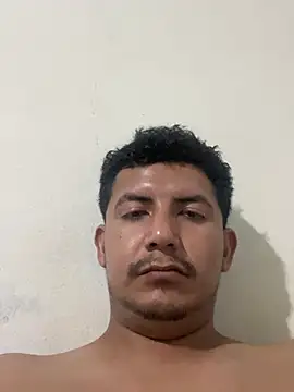 Alcantar01's Webcam Show