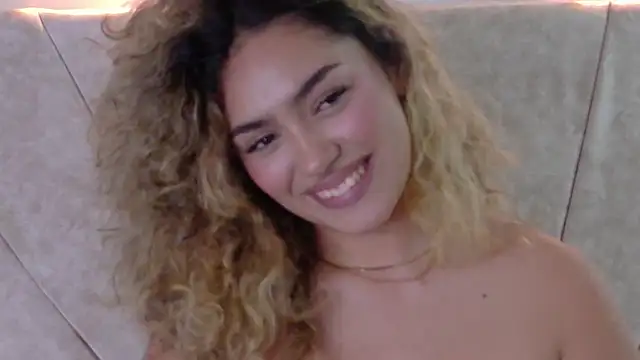دردشة Maddy_Beluci الجنسية المباشرة