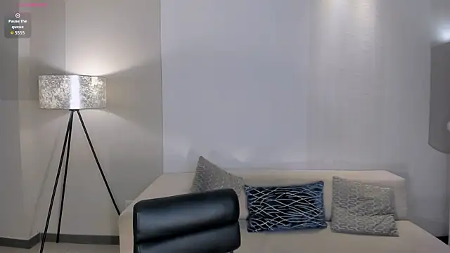LucieMartin's Live XXX Chat