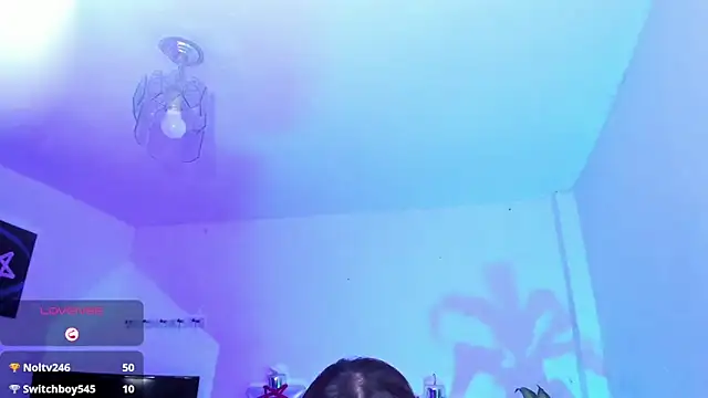LucyStrike_'s Live XXX Chat