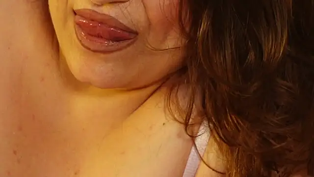 Show de TanyaJade888 na webcam