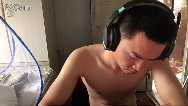 dyjdddttjのウェブカメラショー