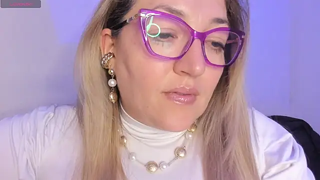 Naty_Mature_'s Live XXX Chat