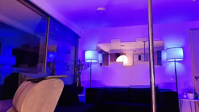 mandi4pole_ Live XXX Chat