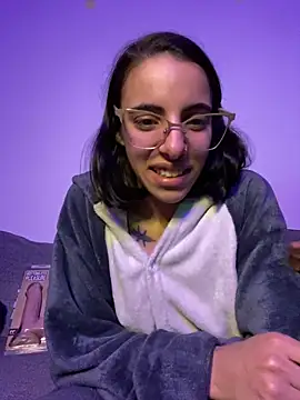 Poison_Ivy_29 Chat XXX live