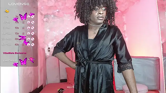 puca_ebony's Live Chat Room