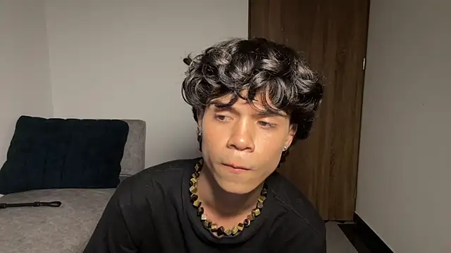 OopsAgain_'s Live XXX Chat