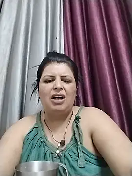 Jann_Riya333's Live XXX Chat