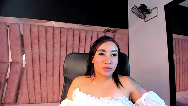 Chatroom XXX en direct de Zafira_Star