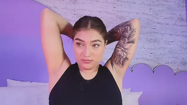 Giaa_Ross Live XXX-chat