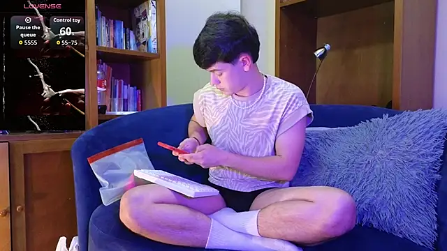 tightncuteass élő XXX-chatje