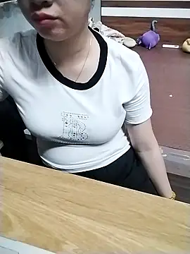 Girl_lovebaby 网络视讯表演