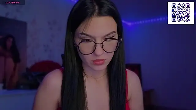 Chat XXX ao vivo de kara_liffe