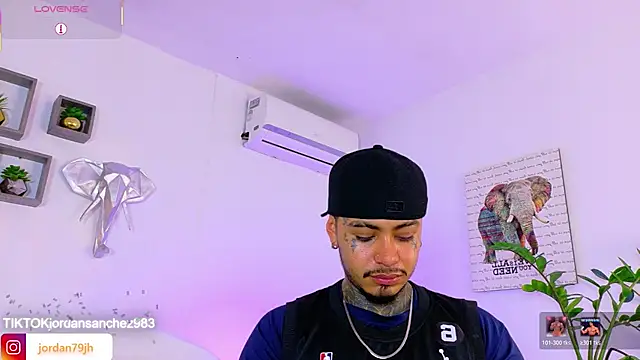 JordanSmiith_ élő XXX-chatje