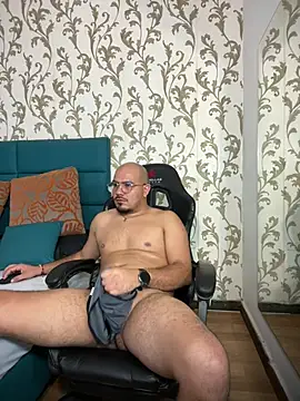 Dante_Goldt Show in webcam