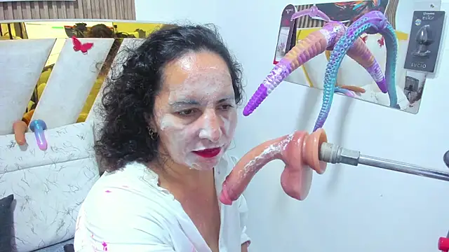 Luna_Naughty1 Adlı Modelin Canlı XXX Sohbeti