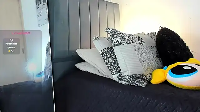 hollyprincess_2 – Naživo XXX chat