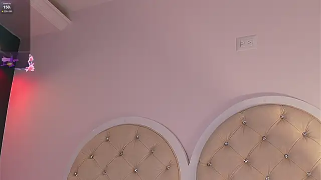 caroline_adams_ Live XXX-Chat