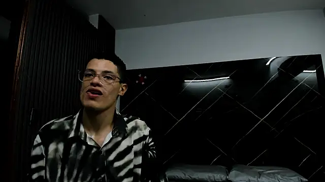 Онлайн чат XXX Gael_Hills