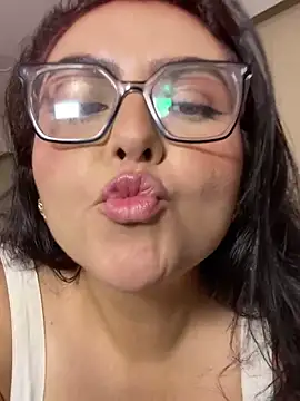 Chat XXX ao vivo de AlmaraRouge