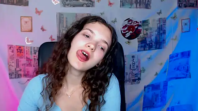 Chat +18 de _SusieSu_ ao vivo