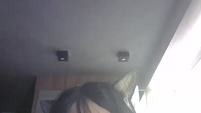 SkinnyKittenn Live XXX chat